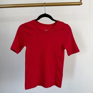Athleta red ribbed active top